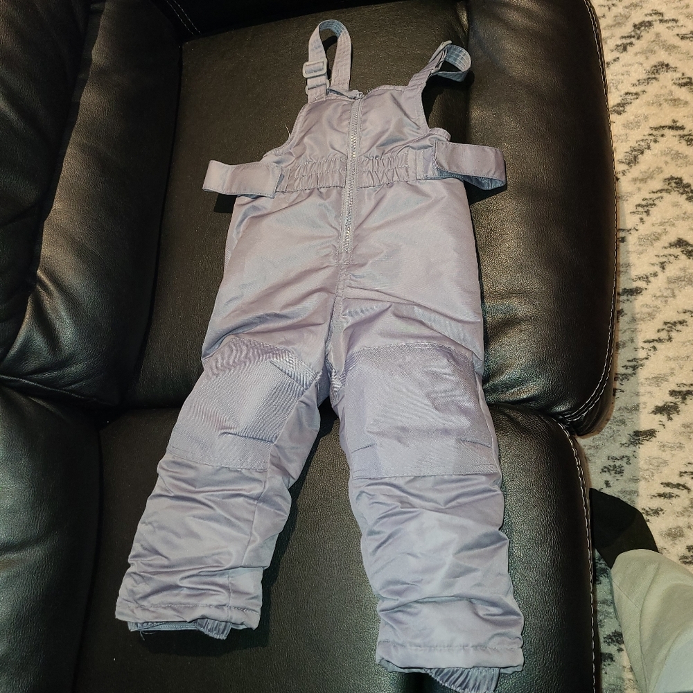 Kids snowsuit size 2t